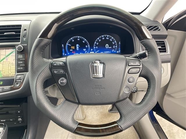 Toyota CROWN 2009 7652279-3