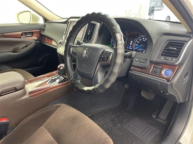 Toyota CROWN 2014 7652280-1