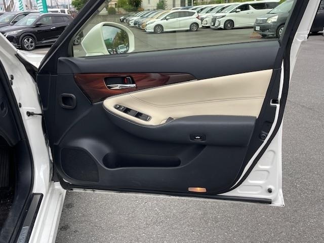 Toyota CROWN 2013 7652292-11