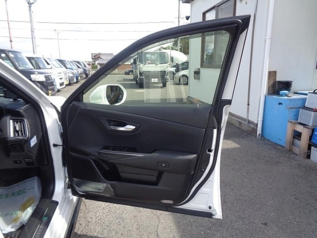 Toyota CROWN 2021 7652307-5