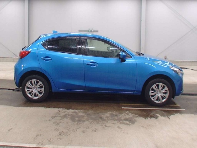 Mazda DEMIO 2016 7658427-3