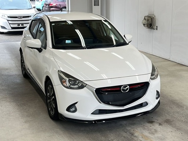 Mazda DEMIO 2015 7658429-4