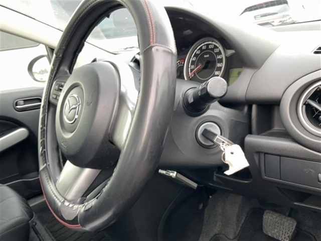 Mazda DEMIO 2013 7658430-7