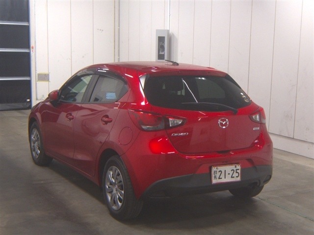 Mazda DEMIO 2015 7658431-1
