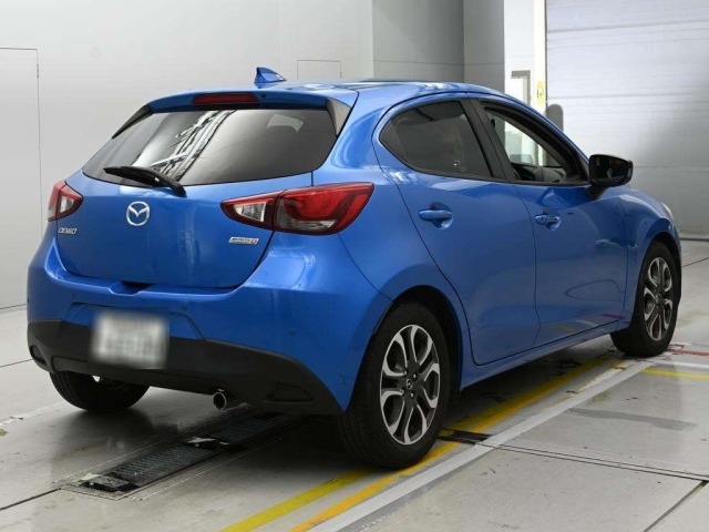 Mazda DEMIO 2016 7658436-1