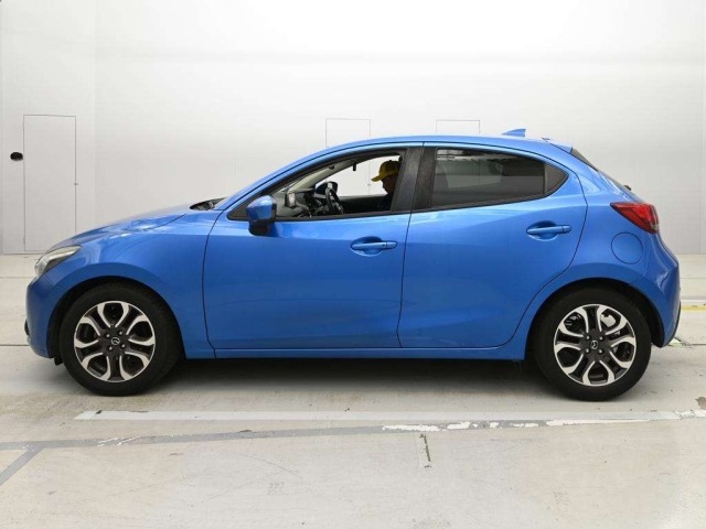 Mazda DEMIO 2016 7658436-4
