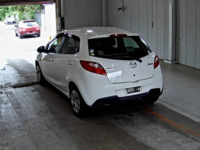 Mazda DEMIO 2009 7658439-1