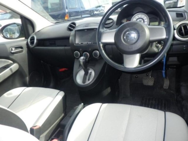 Mazda DEMIO 2009 7658439-3