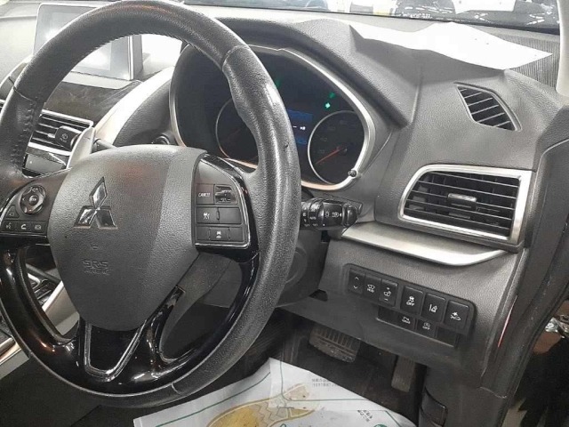 Mitsubishi ECLIPSE CROSS 2019 7646134-9