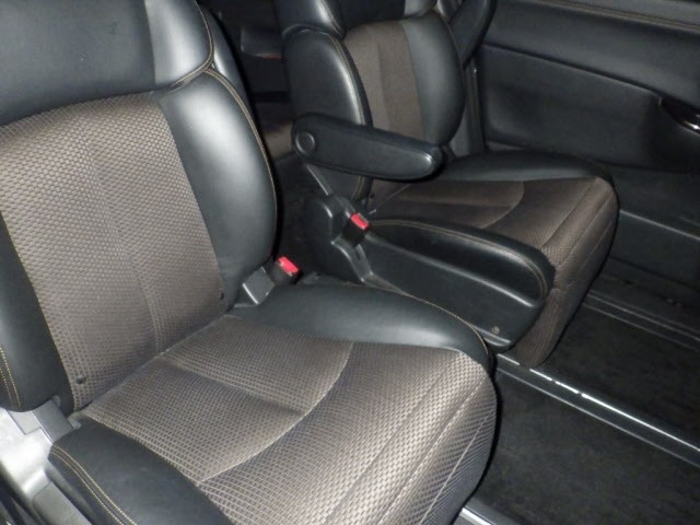 Nissan ELGRAND 2011 7658557-8