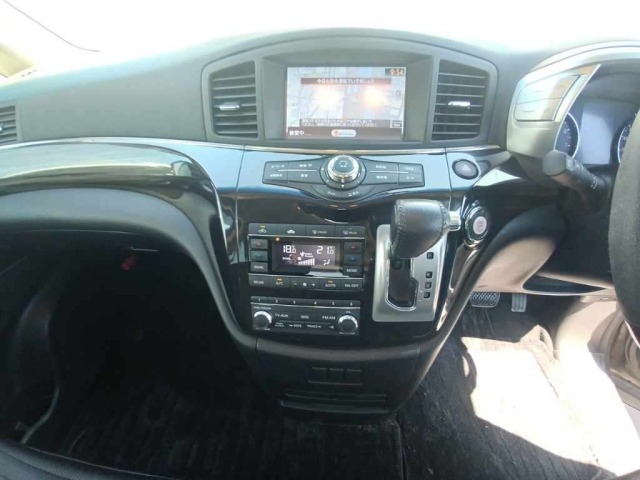 Nissan ELGRAND 2019 7658558-11