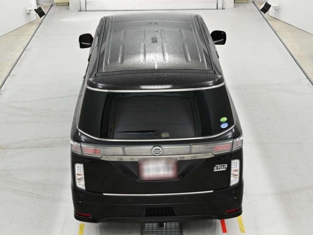 Nissan ELGRAND 2019 7658558-8