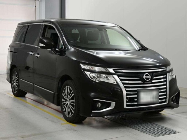 Nissan ELGRAND 2019 7658560-5