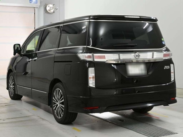 Nissan ELGRAND 2019 7658560-6