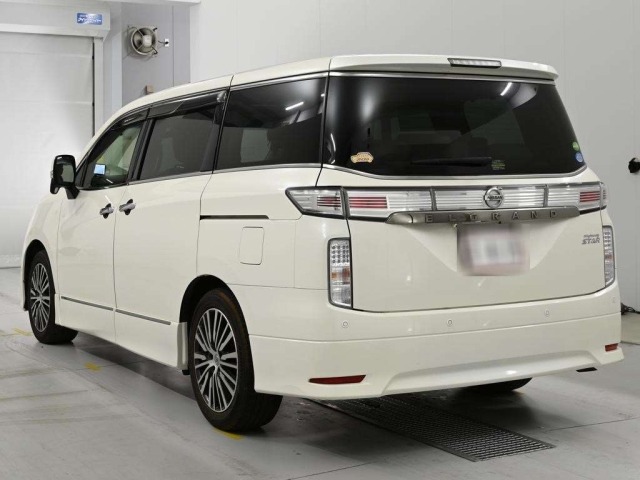 Nissan ELGRAND 2020 7658561-6