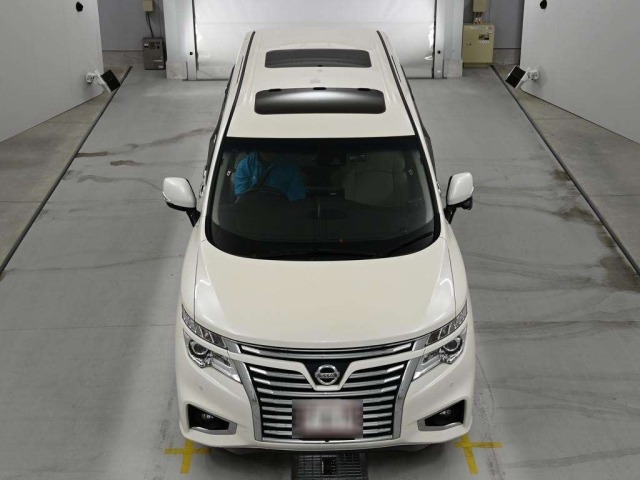 Nissan ELGRAND 2020 7658561-7
