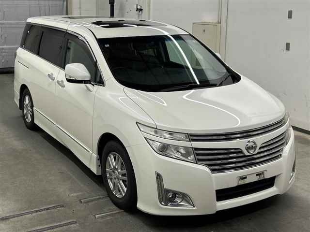 Nissan ELGRAND 2010 7658563-0
