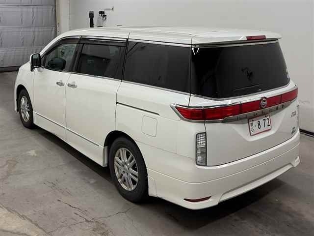 Nissan ELGRAND 2010 7658563-1