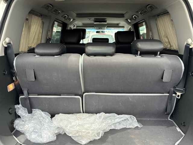 Nissan ELGRAND 2010 7658563-10
