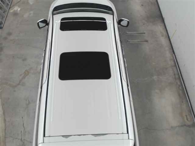 Nissan ELGRAND 2010 7658563-11