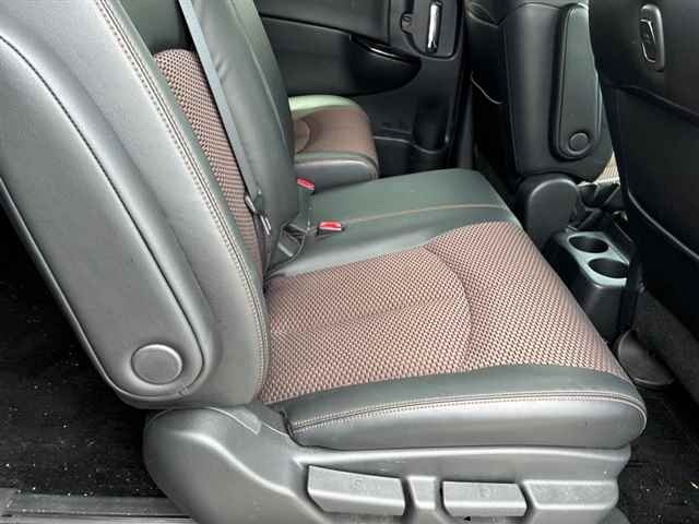 Nissan ELGRAND 2010 7658563-8