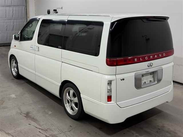 Nissan ELGRAND 2003 7658564-1