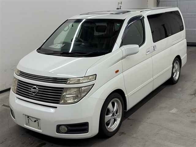 Nissan ELGRAND 2003 7658564-4