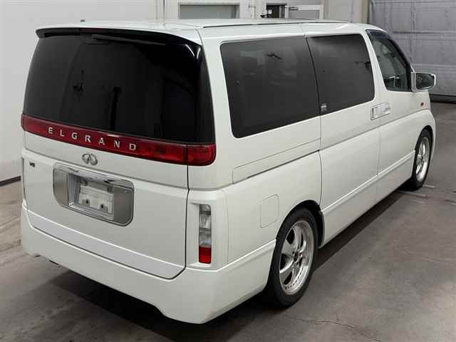 Nissan ELGRAND 2003 7658564-5