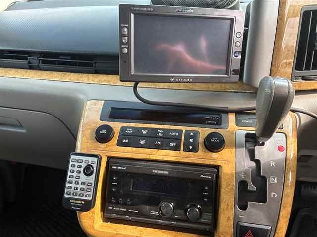 Nissan ELGRAND 2003 7658564-6