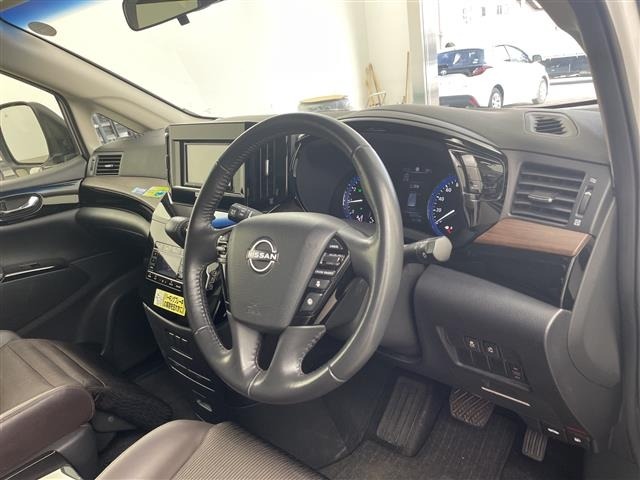 Nissan ELGRAND 2023 7658591-1