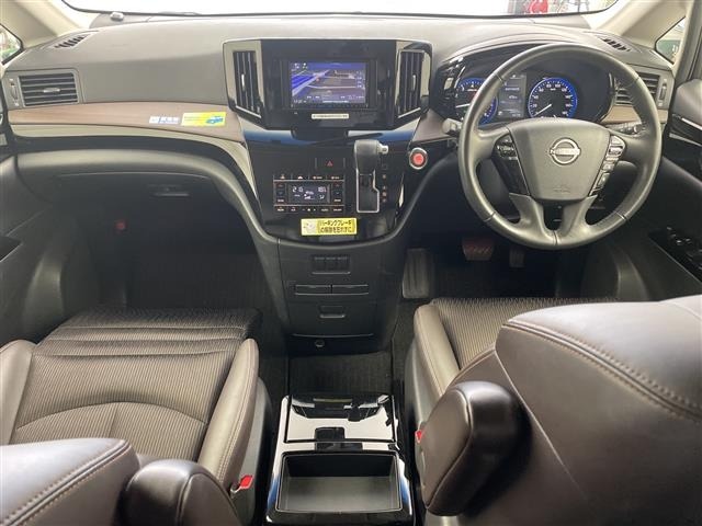 Nissan ELGRAND 2023 7658591-14