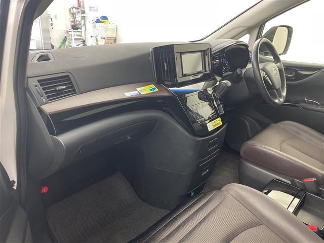 Nissan ELGRAND 2023 7658591-8