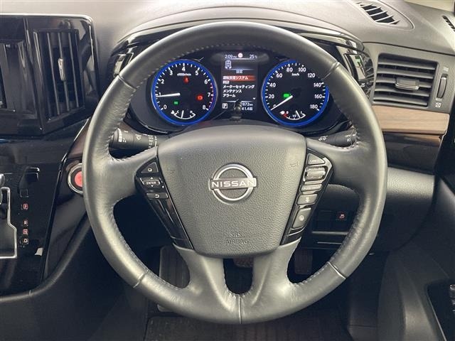Nissan ELGRAND 2023 7658592-4