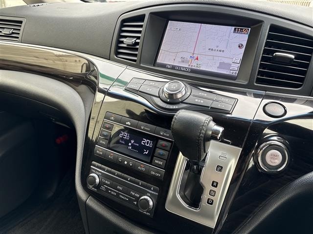 Nissan ELGRAND 2019 7658593-12