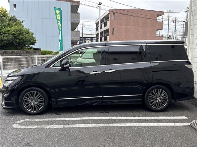 Nissan ELGRAND 2019 7658593-17