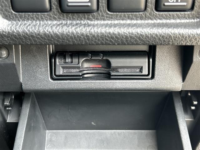Nissan ELGRAND 2015 7658594-8