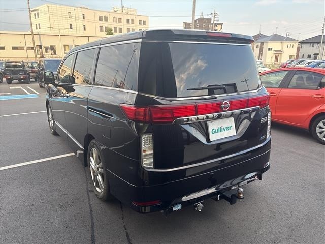 Nissan ELGRAND 2011 7658595-2