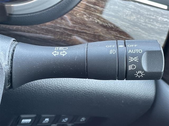 Nissan ELGRAND 2013 7658596-1
