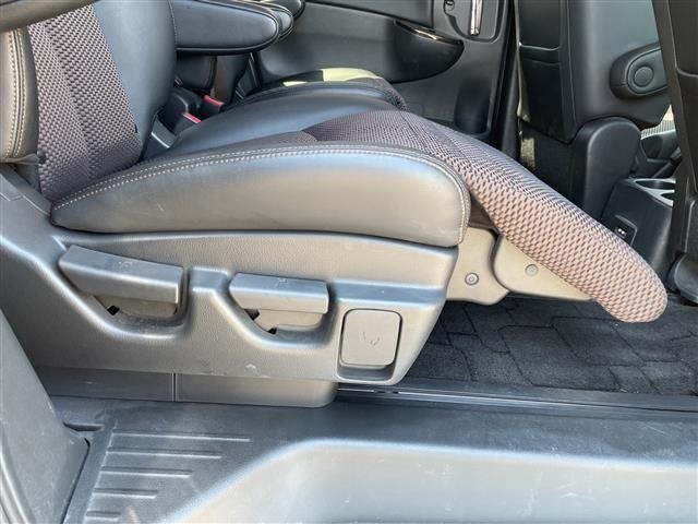 Nissan ELGRAND 2013 7658596-2