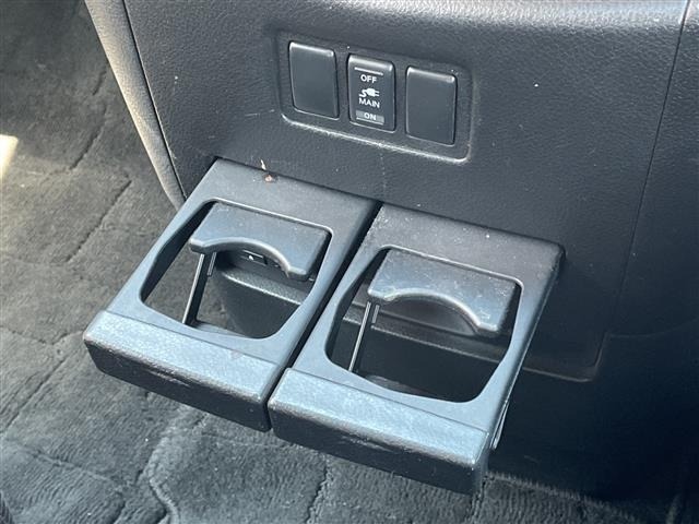 Nissan ELGRAND 2013 7658596-21
