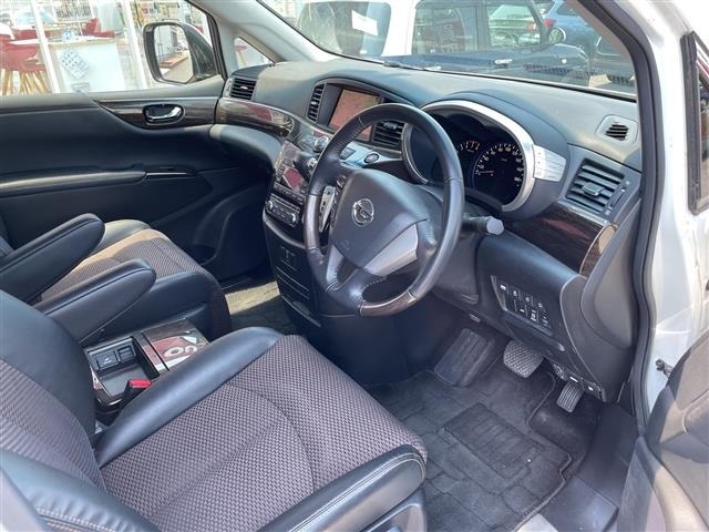 Nissan ELGRAND 2013 7658596-4