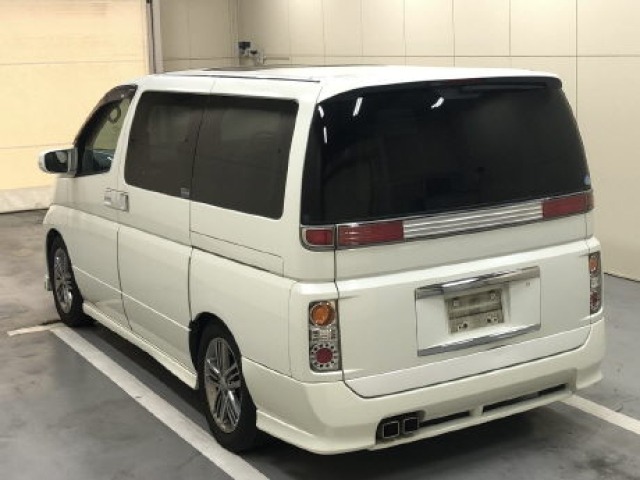 Nissan ELGRAND 2005 7658598-1