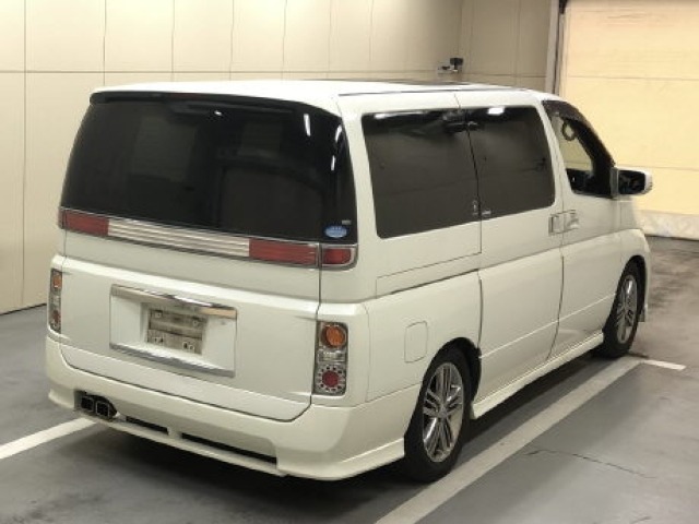 Nissan ELGRAND 2005 7658598-3