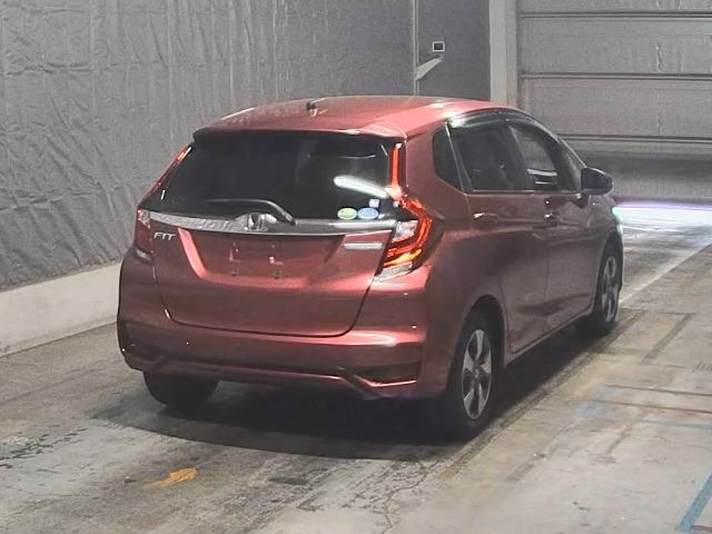 Honda FIT 2018 7645305-1