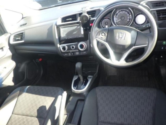 Honda FIT 2013 7645306-3