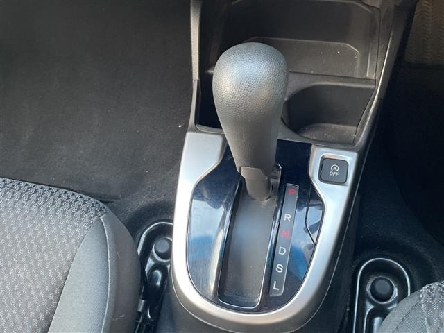 Honda FIT 2018 7645833-12