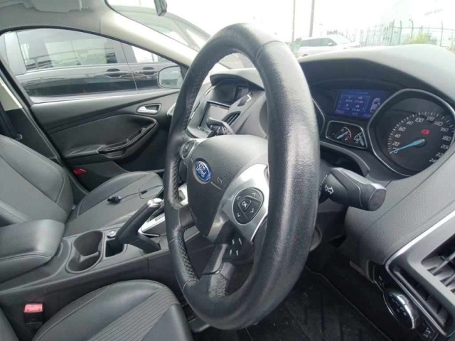 Ford FOCUS 2013 7644548-9