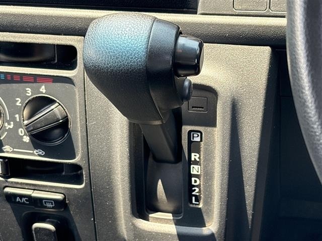 Daihatsu HIJET VAN 2018 7654181-3