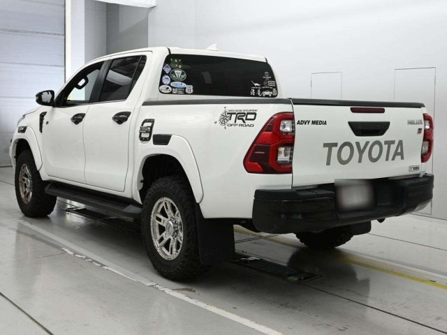 Toyota HILUX 2022 7654625-6