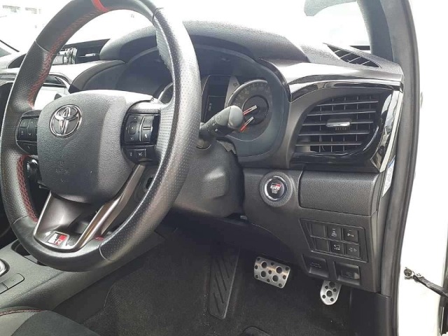Toyota HILUX 2022 7654625-9